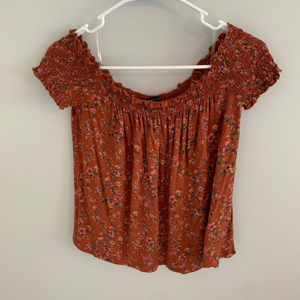 American Eagle off the shoulders top